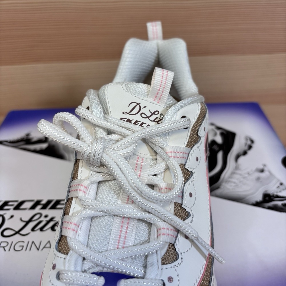 Skechers D'Lites Womens Size 9 Beige White Athletic Walking Shoes Sneakers - Picture 5 of 8